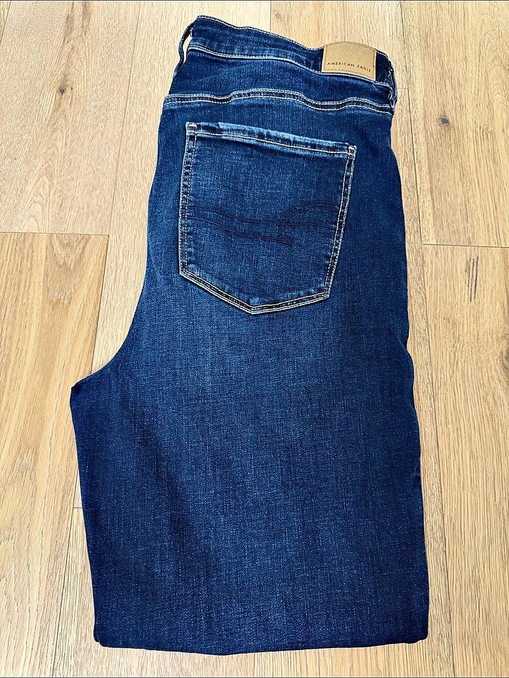 American Eagle Outfitters Women's Super High Rise Jegging 16L